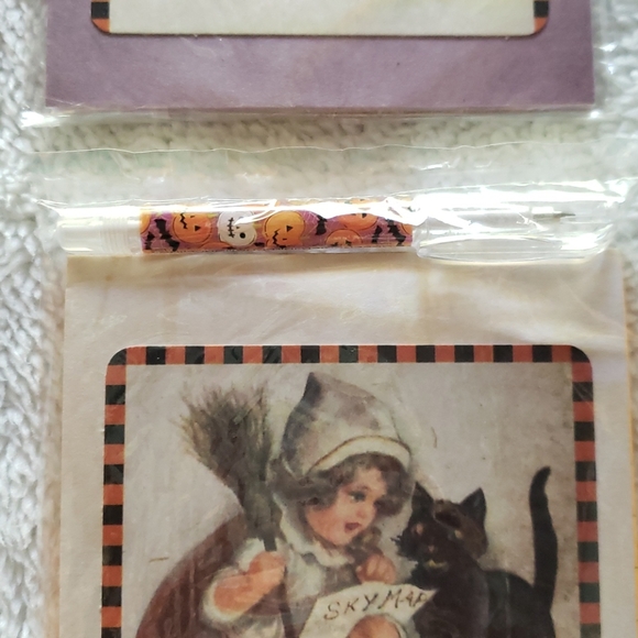 Vintage Inspired Halloween Notepads Set of 4 - Picture 7 of 8